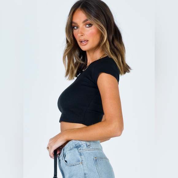 Princess Polly El Basico Cropped Tee in Black Size 6 New with tag - Picture 8 of 16